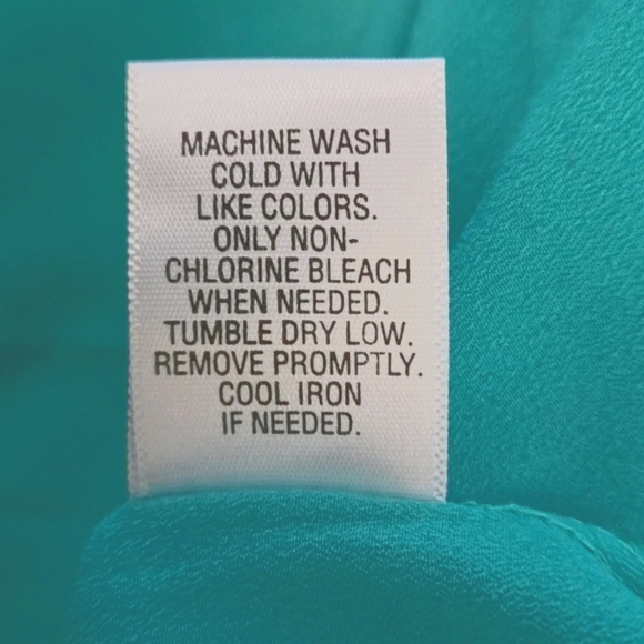 Apt 9 Women's 2X Green Button Down Top With Hi-lo Hem Long Sleeved - Picture 4 of 4